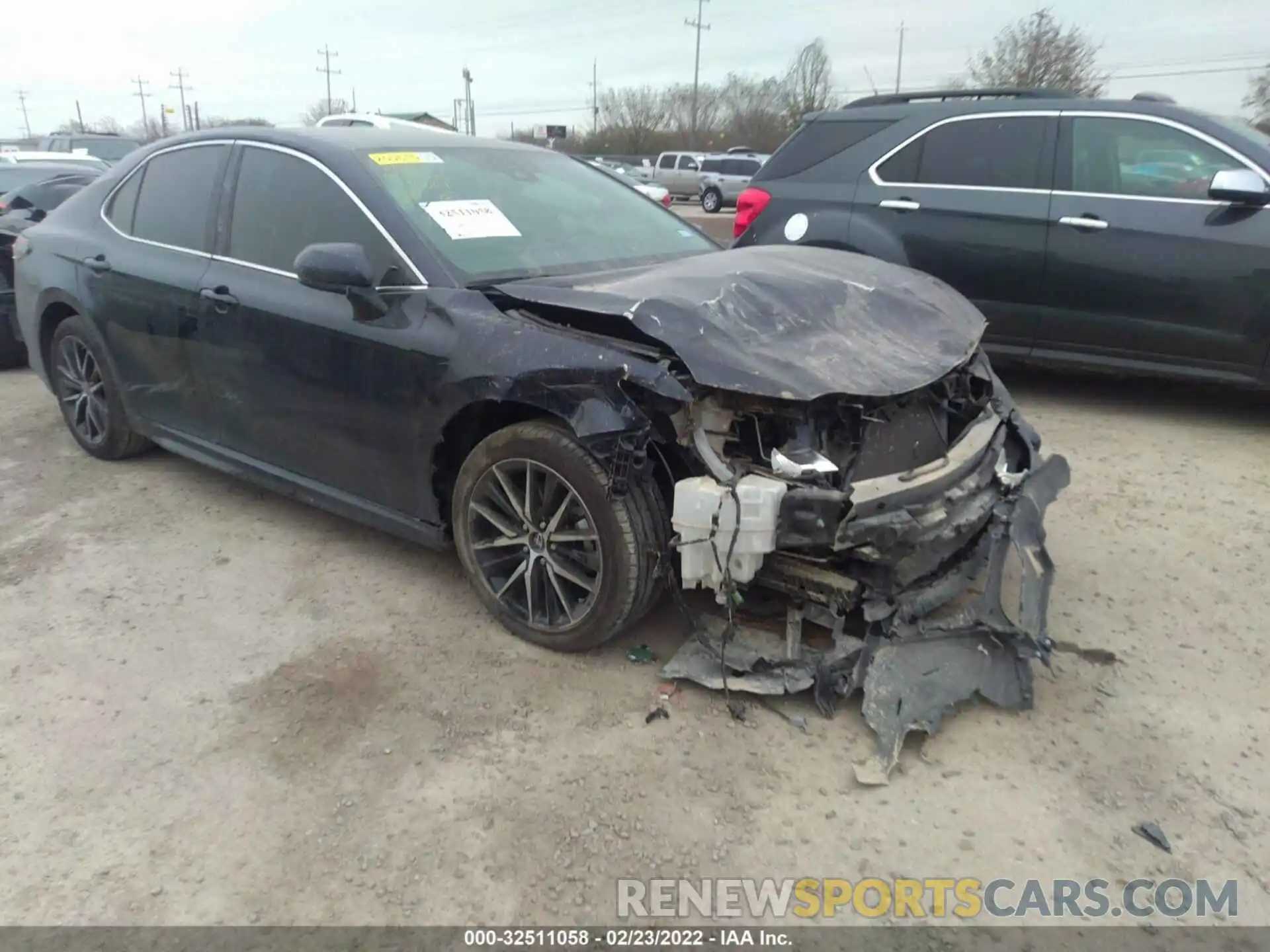 1 Photograph of a damaged car 4T1G11AK9MU535064 TOYOTA CAMRY 2021