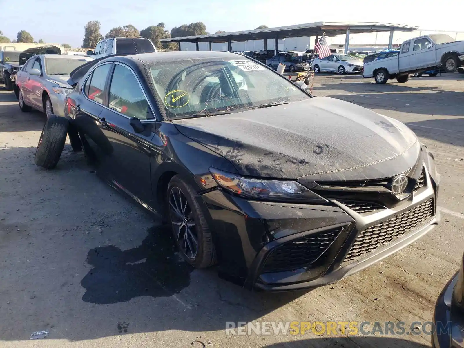 1 Photograph of a damaged car 4T1G11AK9MU537185 TOYOTA CAMRY 2021