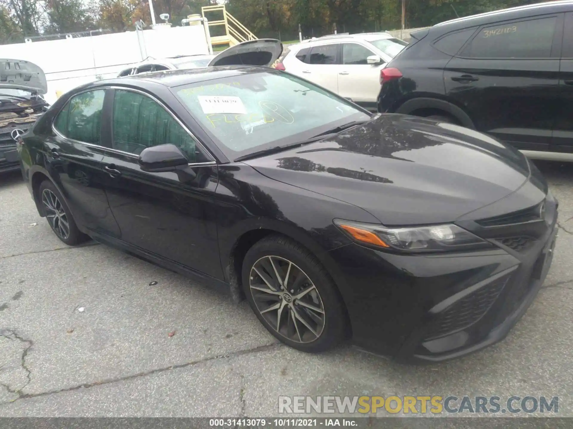 1 Photograph of a damaged car 4T1G11AK9MU539504 TOYOTA CAMRY 2021