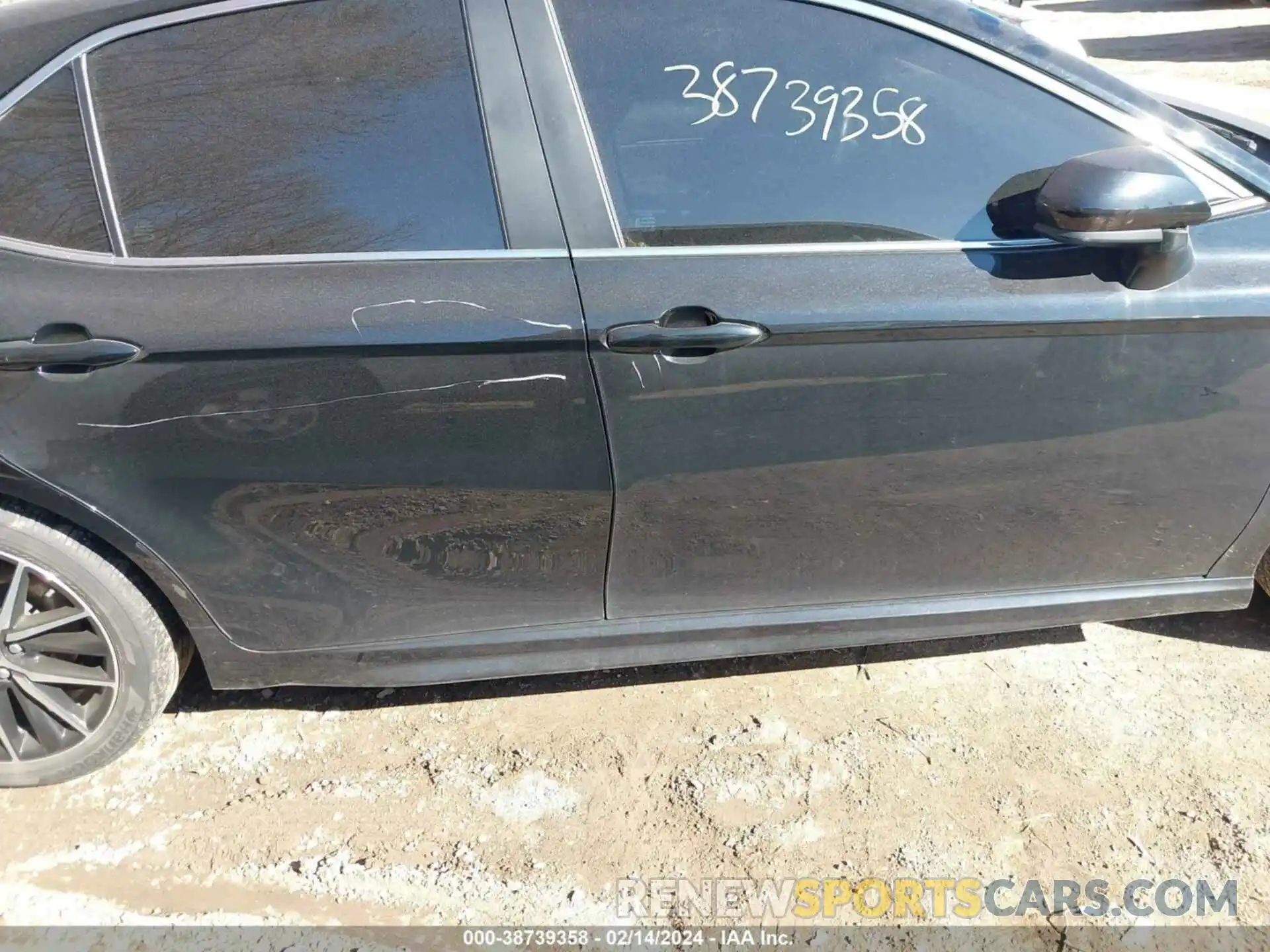 13 Photograph of a damaged car 4T1G11AK9MU541916 TOYOTA CAMRY 2021