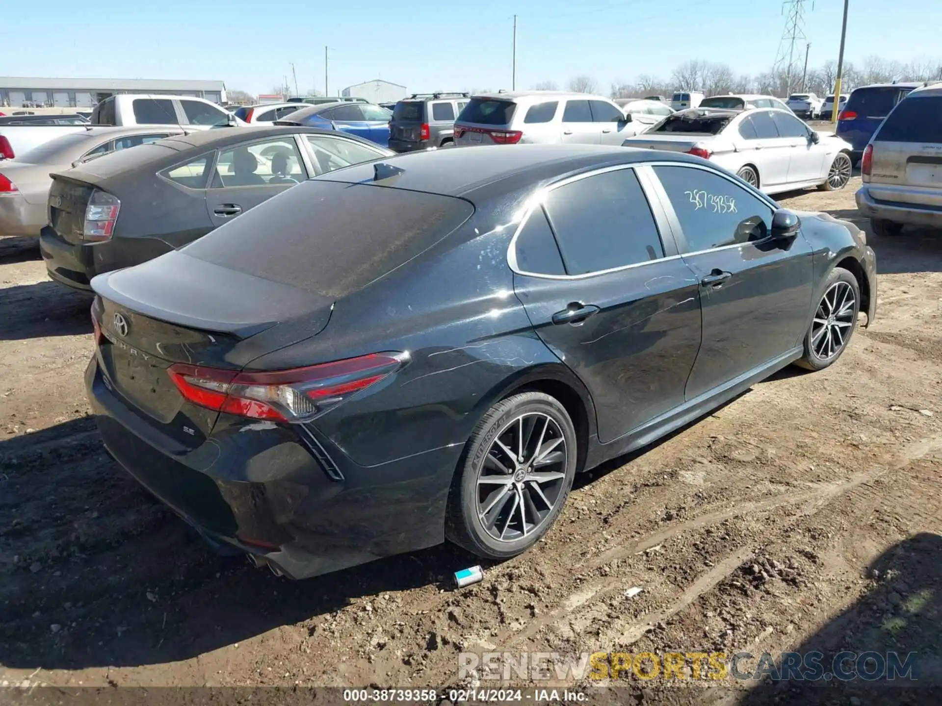 4 Photograph of a damaged car 4T1G11AK9MU541916 TOYOTA CAMRY 2021