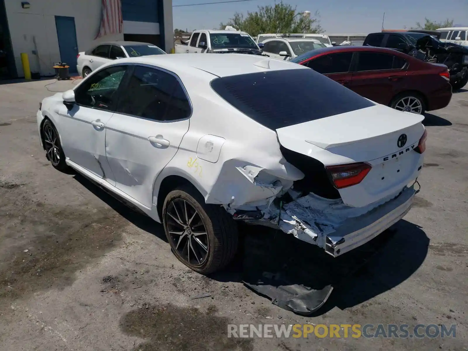 3 Photograph of a damaged car 4T1G11AK9MU543696 TOYOTA CAMRY 2021