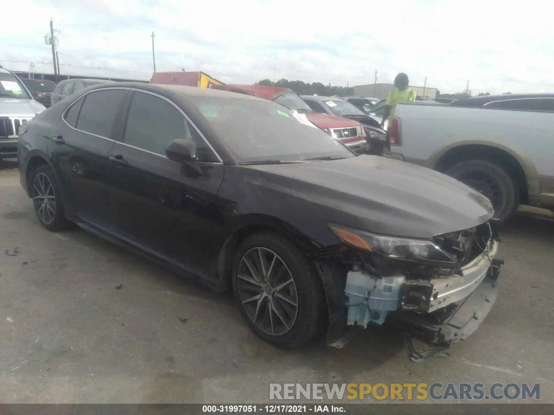 1 Photograph of a damaged car 4T1G11AK9MU547618 TOYOTA CAMRY 2021