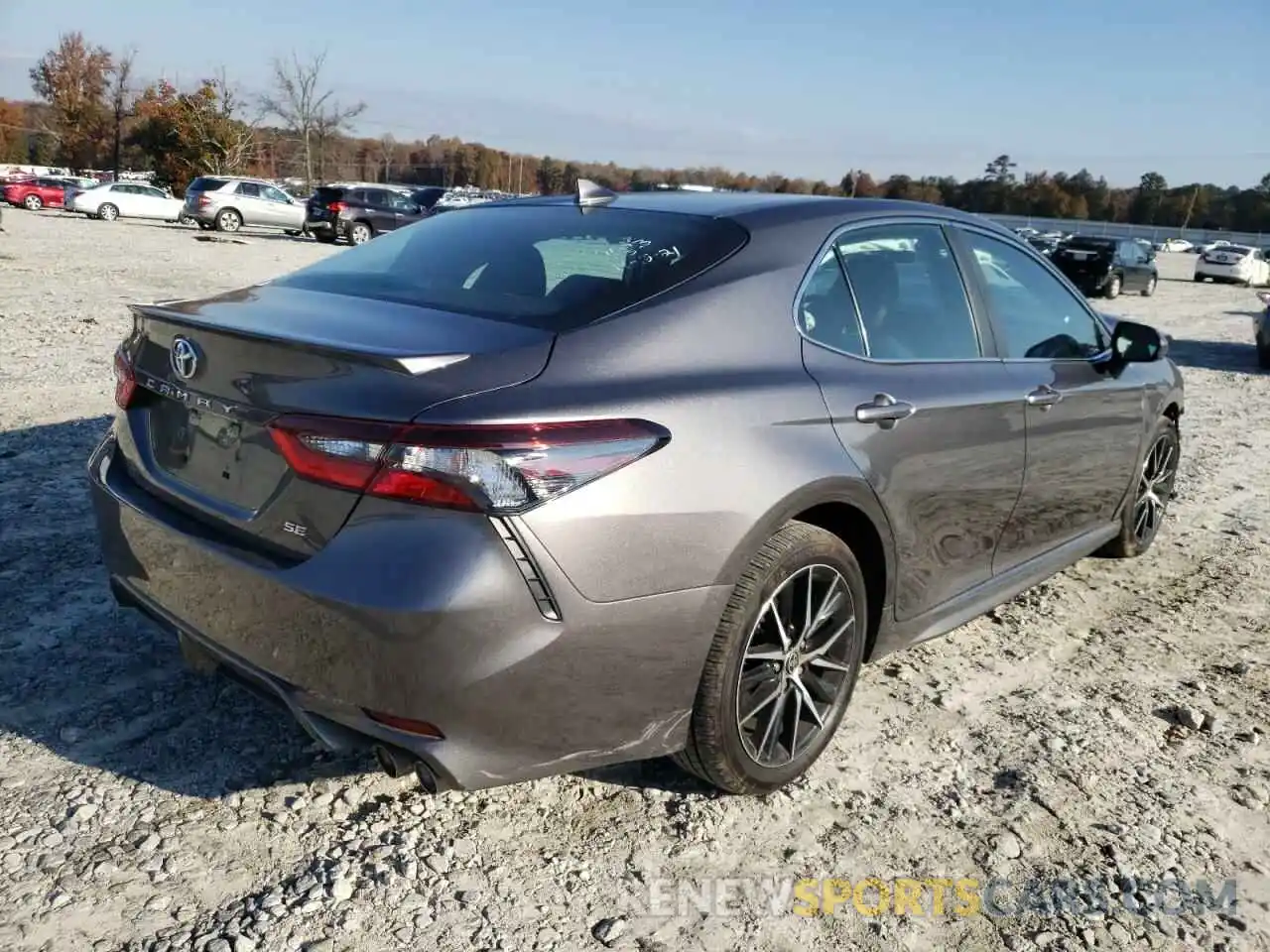 4 Photograph of a damaged car 4T1G11AK9MU556089 TOYOTA CAMRY 2021