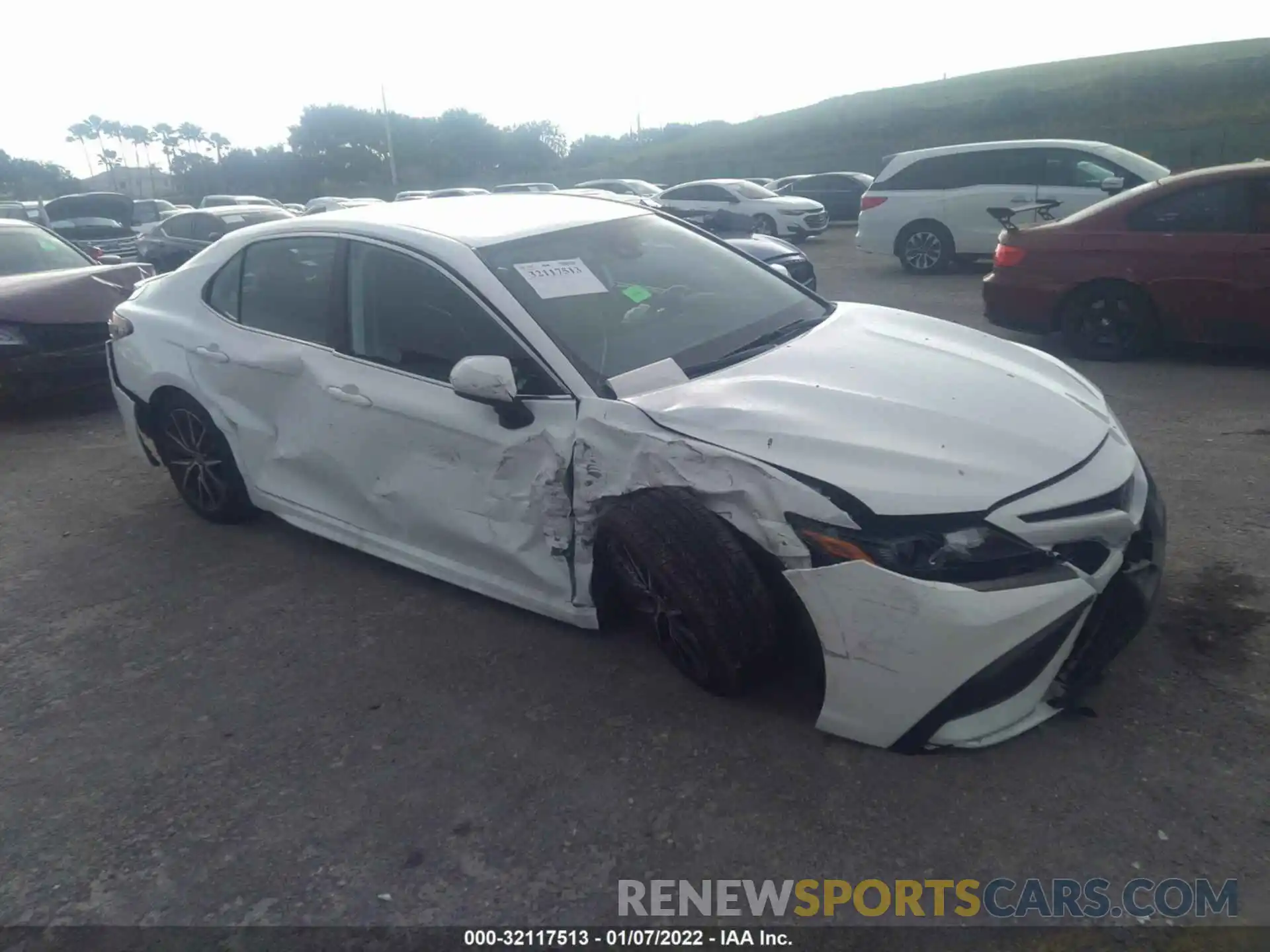 1 Photograph of a damaged car 4T1G11AK9MU557288 TOYOTA CAMRY 2021