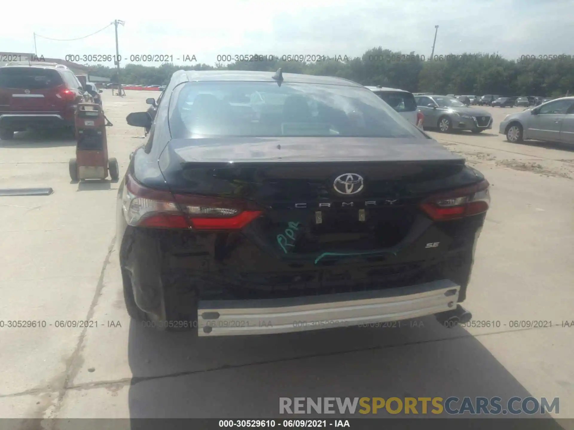 6 Photograph of a damaged car 4T1G11AK9MU563205 TOYOTA CAMRY 2021