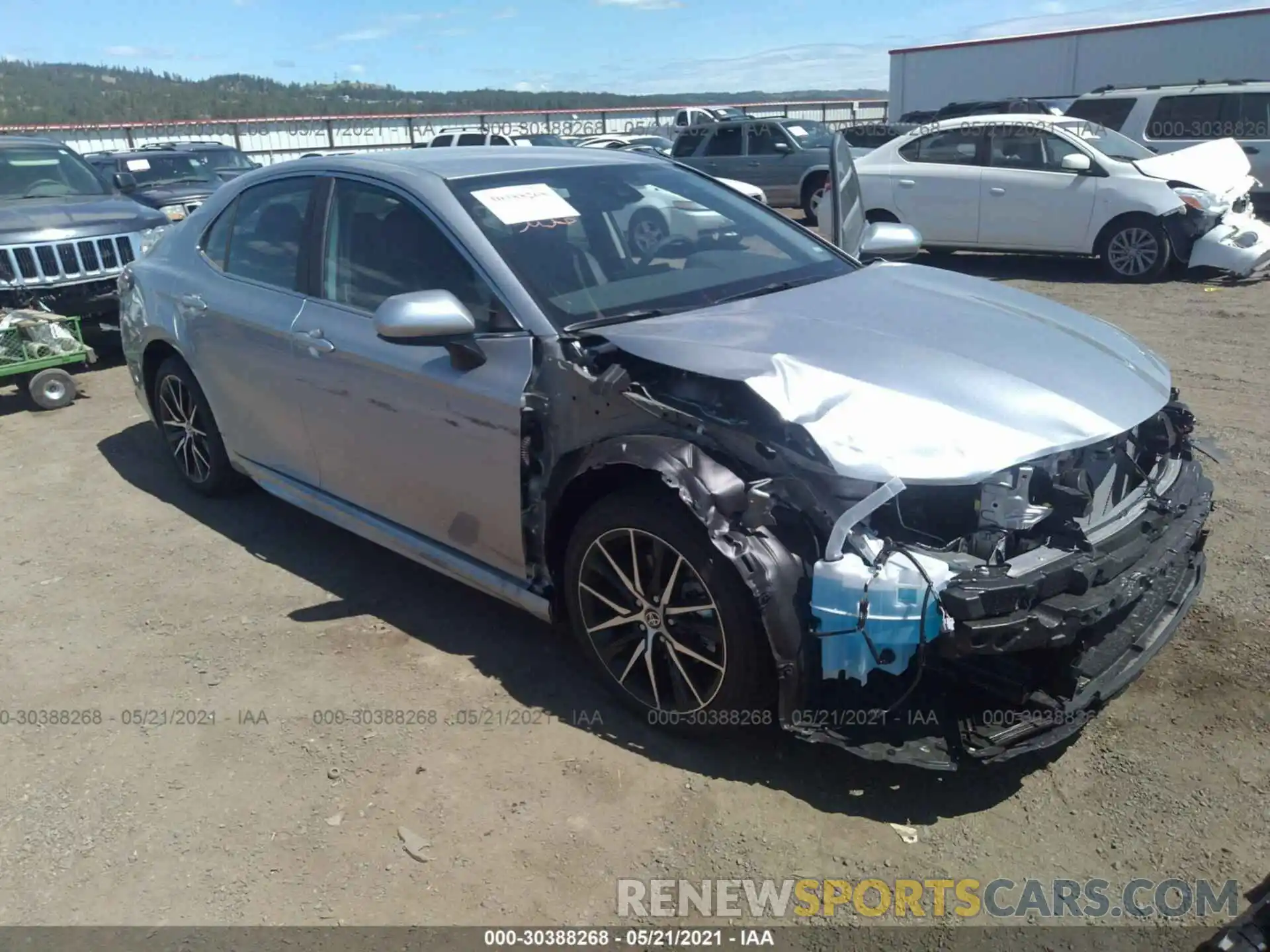 1 Photograph of a damaged car 4T1G11AK9MU571823 TOYOTA CAMRY 2021