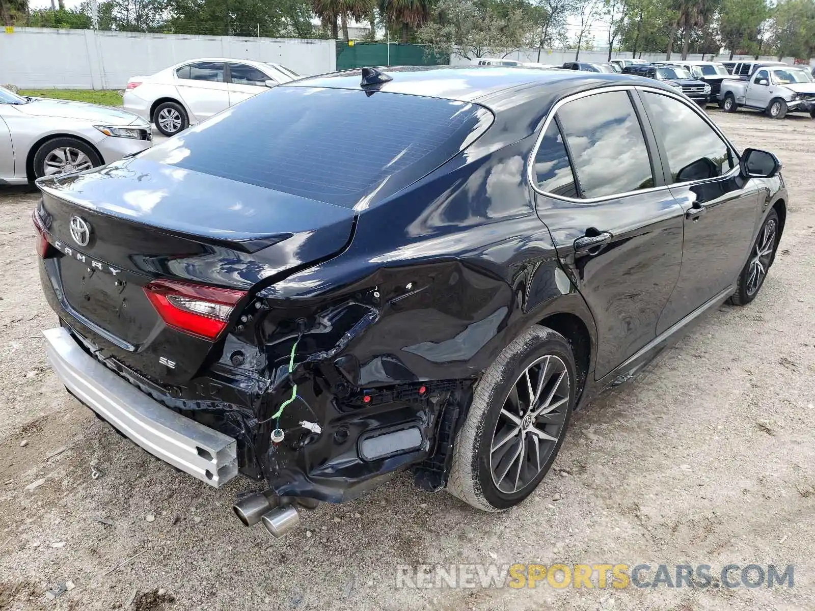 4 Photograph of a damaged car 4T1G11AK9MU571921 TOYOTA CAMRY 2021