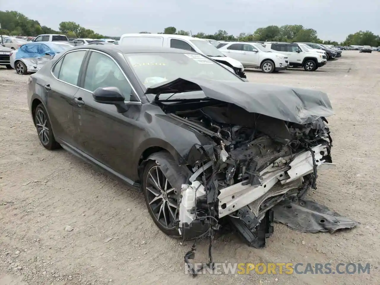 1 Photograph of a damaged car 4T1G11AK9MU582501 TOYOTA CAMRY 2021