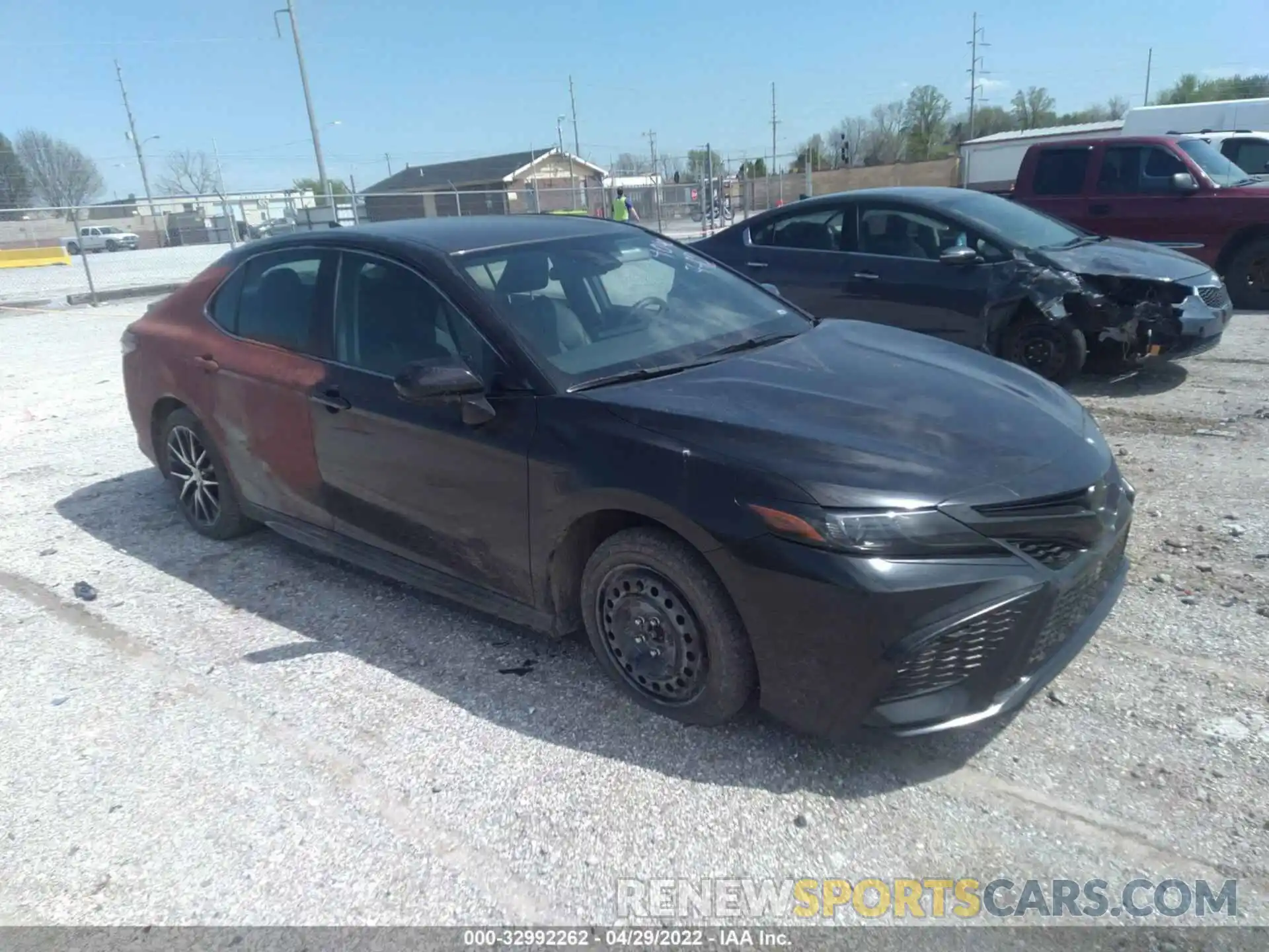 1 Photograph of a damaged car 4T1G11AK9MU584040 TOYOTA CAMRY 2021