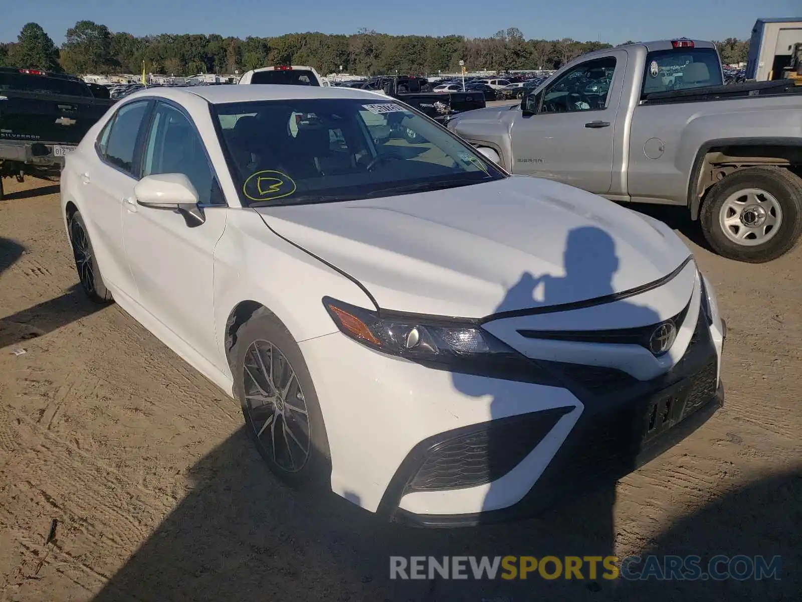 1 Photograph of a damaged car 4T1G11AK9MU584913 TOYOTA CAMRY 2021