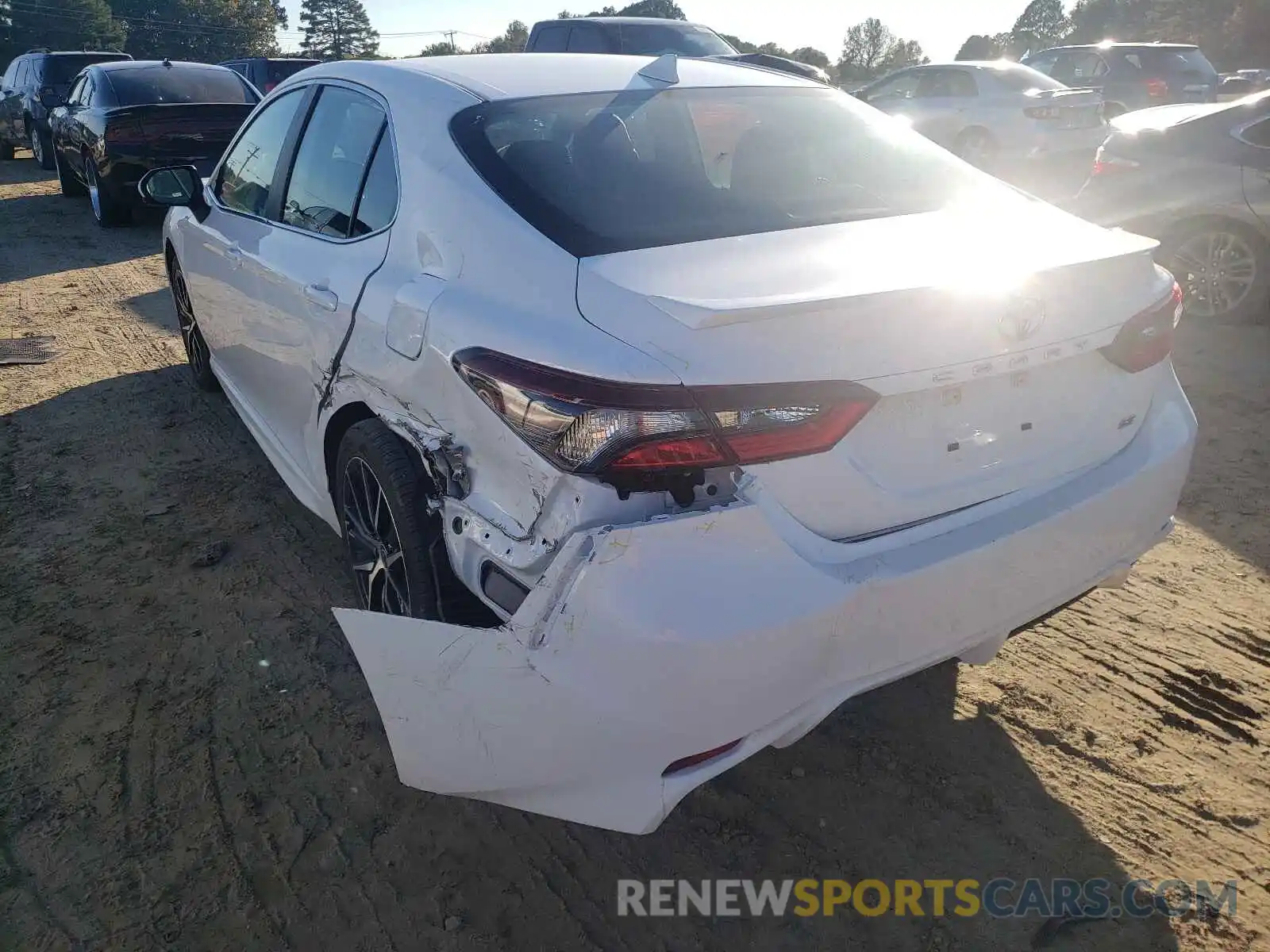 3 Photograph of a damaged car 4T1G11AK9MU584913 TOYOTA CAMRY 2021