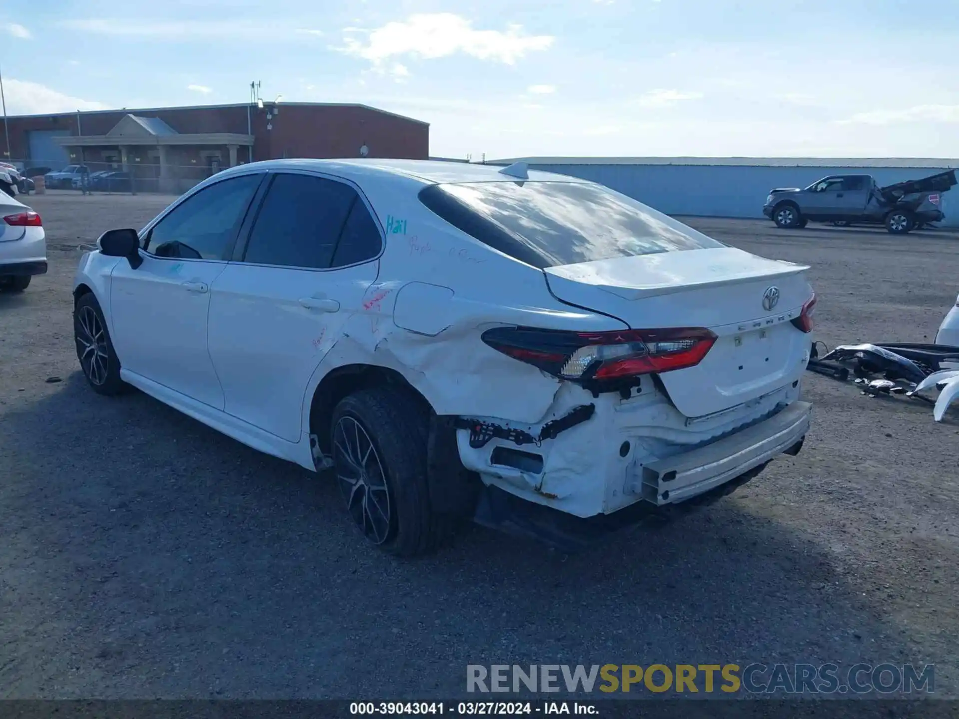 3 Photograph of a damaged car 4T1G11AK9MU592591 TOYOTA CAMRY 2021