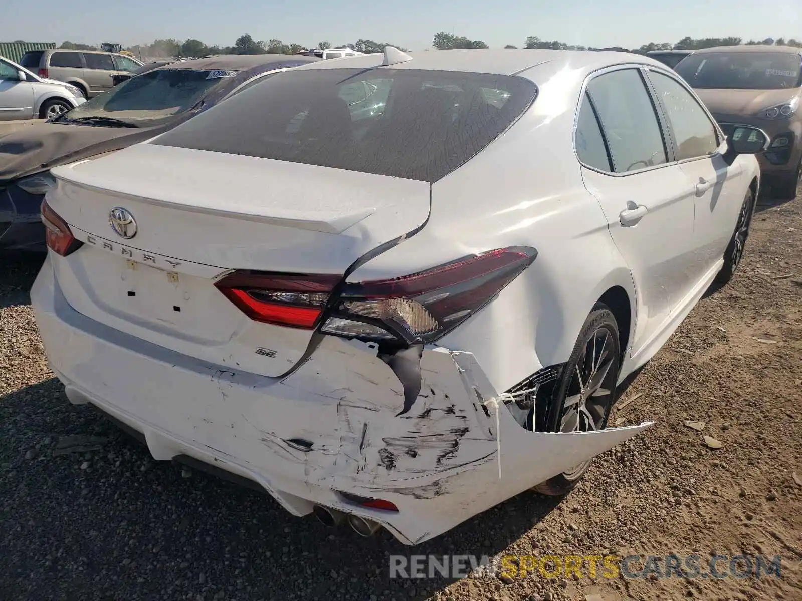 4 Photograph of a damaged car 4T1G11AK9MU593319 TOYOTA CAMRY 2021