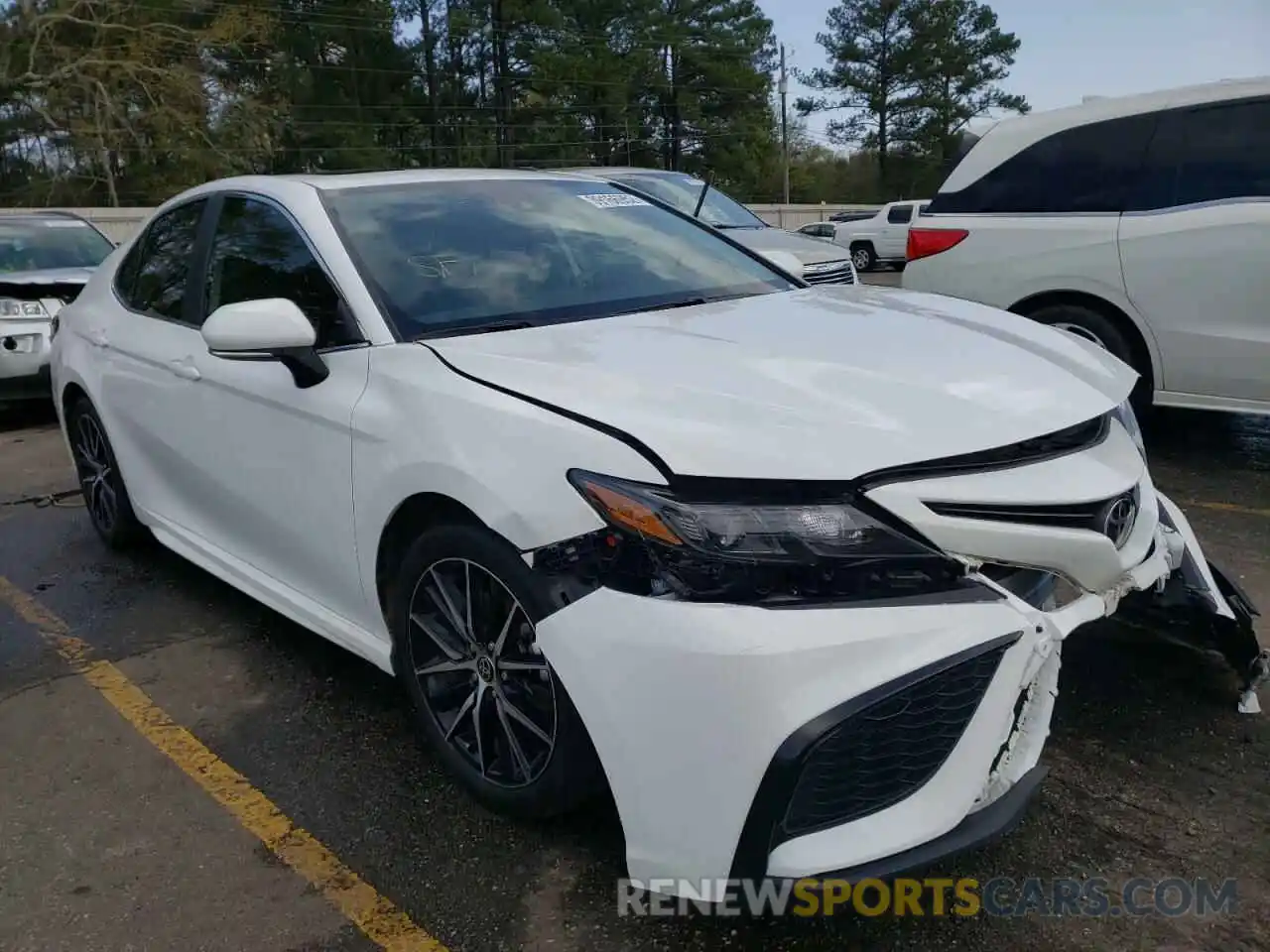 1 Photograph of a damaged car 4T1G11AK9MU597337 TOYOTA CAMRY 2021