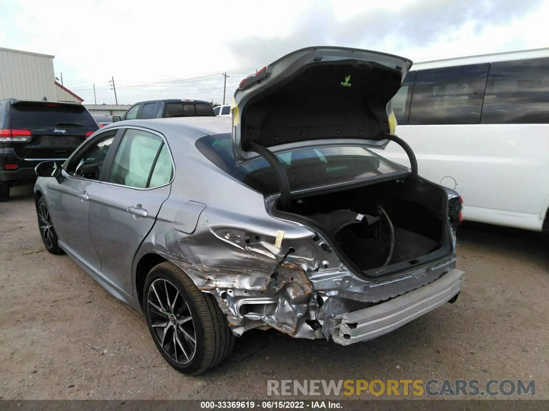 3 Photograph of a damaged car 4T1G11AK9MU602813 TOYOTA CAMRY 2021