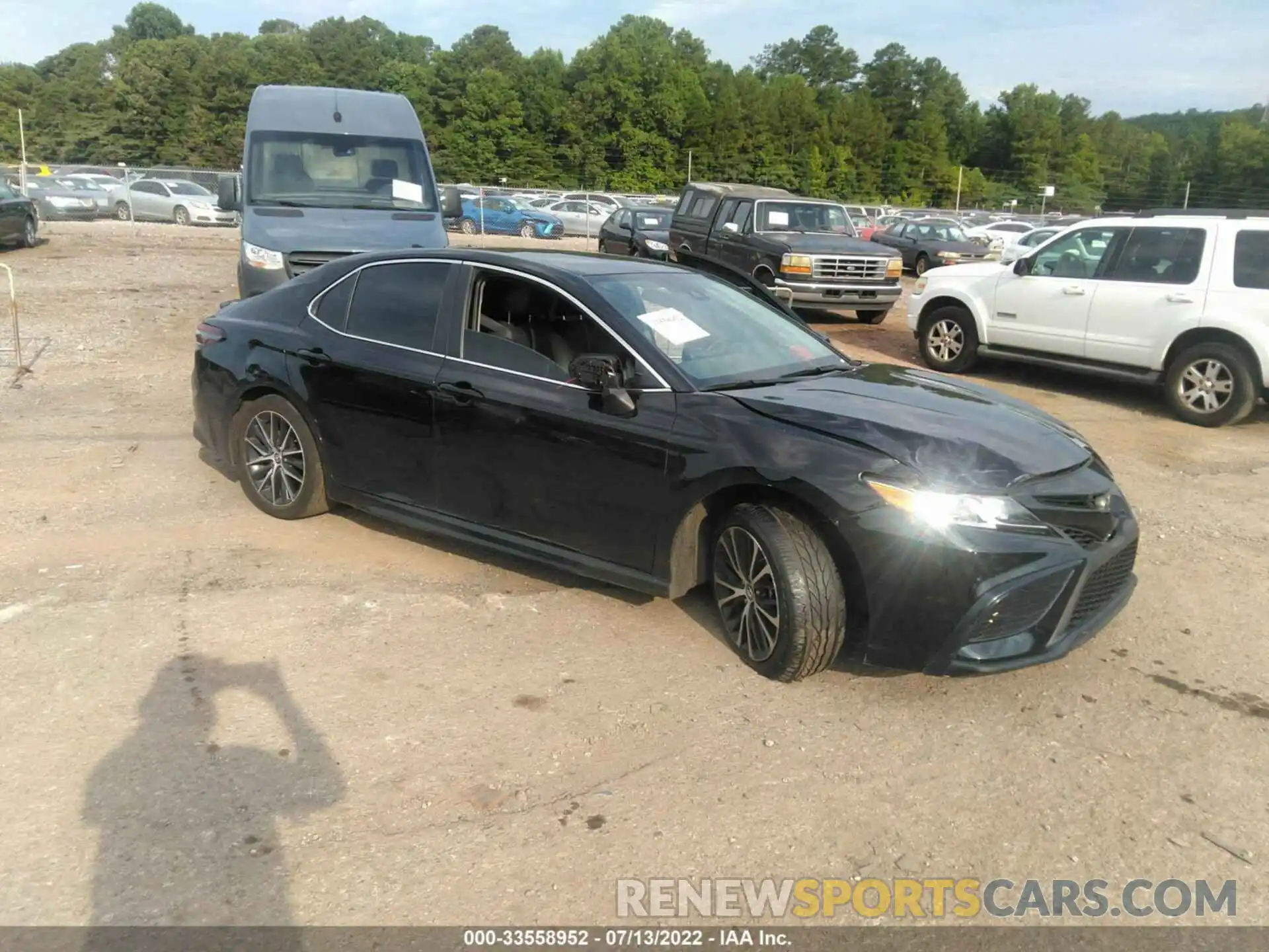 1 Photograph of a damaged car 4T1G11AK9MU610300 TOYOTA CAMRY 2021