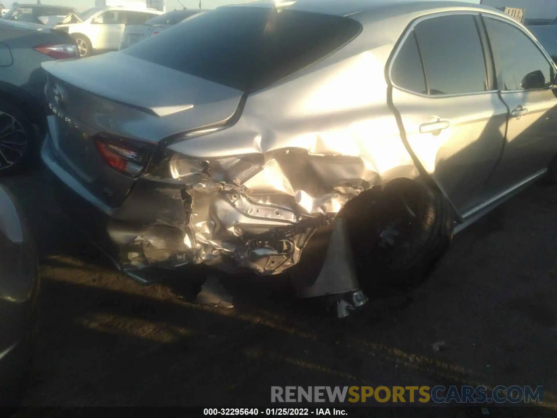 6 Photograph of a damaged car 4T1G11AK9MU613553 TOYOTA CAMRY 2021