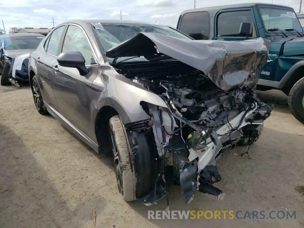 1 Photograph of a damaged car 4T1G11AKXMU404046 TOYOTA CAMRY 2021