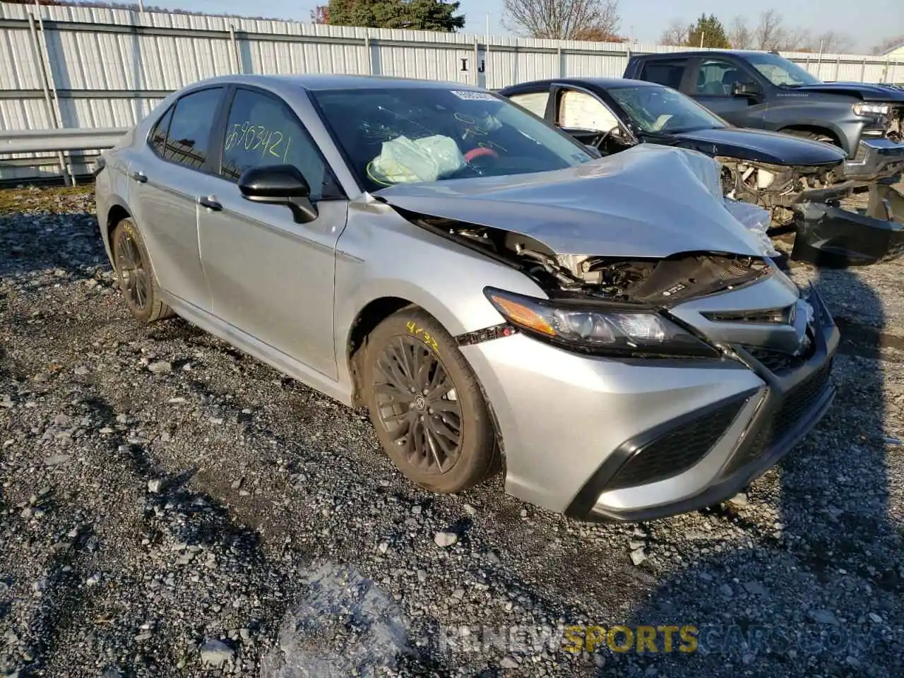 1 Photograph of a damaged car 4T1G11AKXMU405908 TOYOTA CAMRY 2021