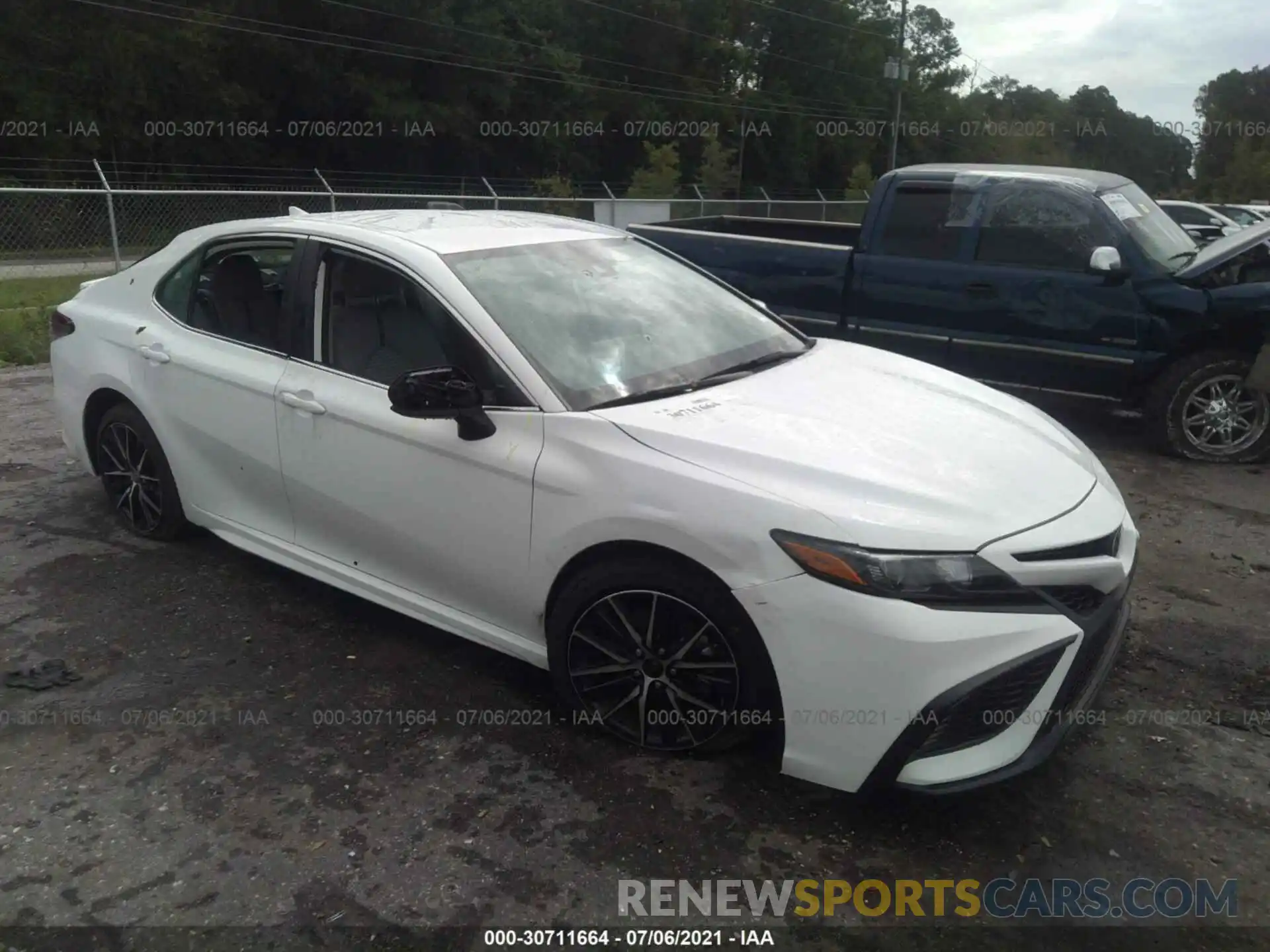 1 Photograph of a damaged car 4T1G11AKXMU407593 TOYOTA CAMRY 2021