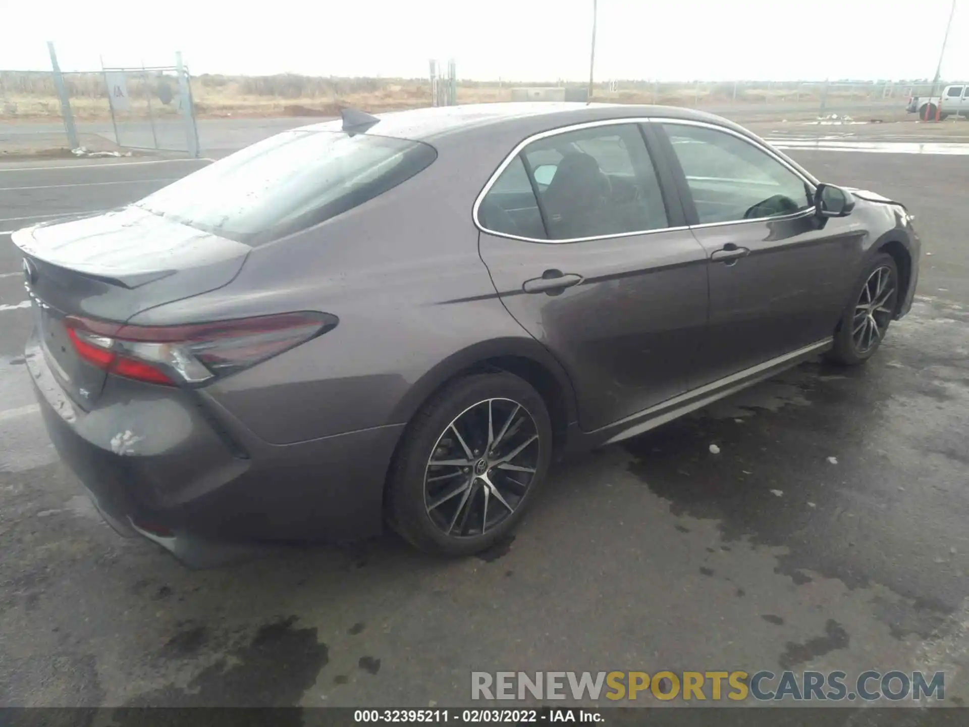 4 Photograph of a damaged car 4T1G11AKXMU408338 TOYOTA CAMRY 2021