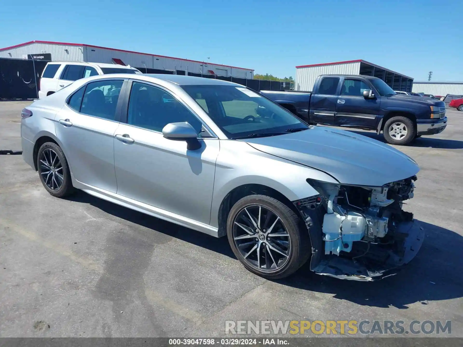 1 Photograph of a damaged car 4T1G11AKXMU411790 TOYOTA CAMRY 2021