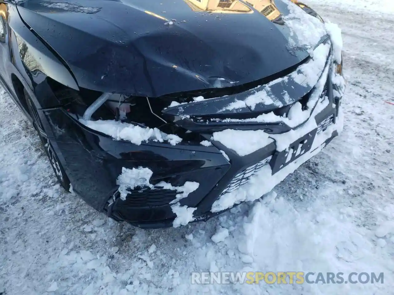 9 Photograph of a damaged car 4T1G11AKXMU414088 TOYOTA CAMRY 2021