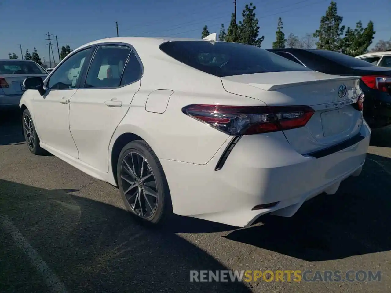 2 Photograph of a damaged car 4T1G11AKXMU419145 TOYOTA CAMRY 2021