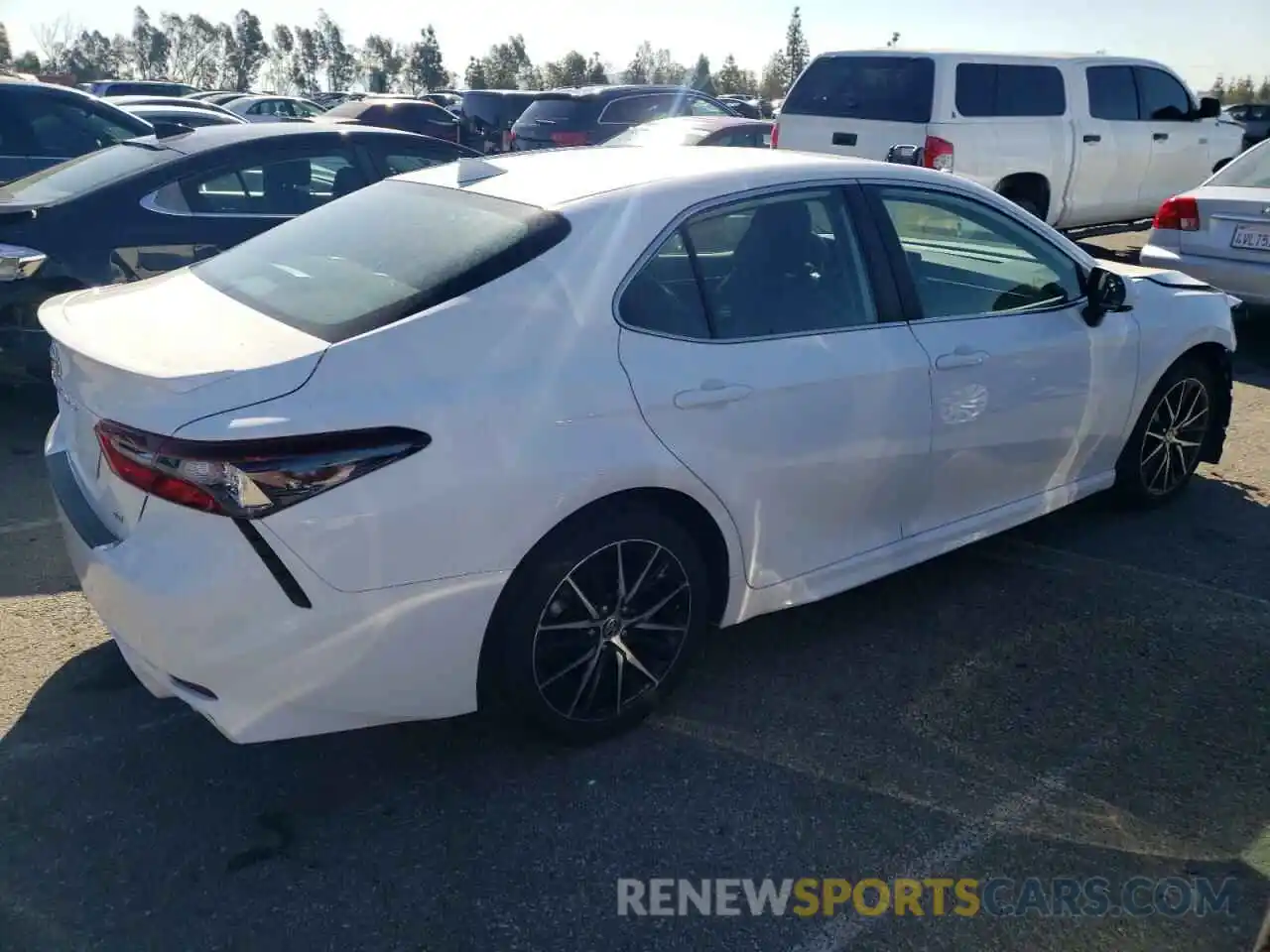 3 Photograph of a damaged car 4T1G11AKXMU419145 TOYOTA CAMRY 2021