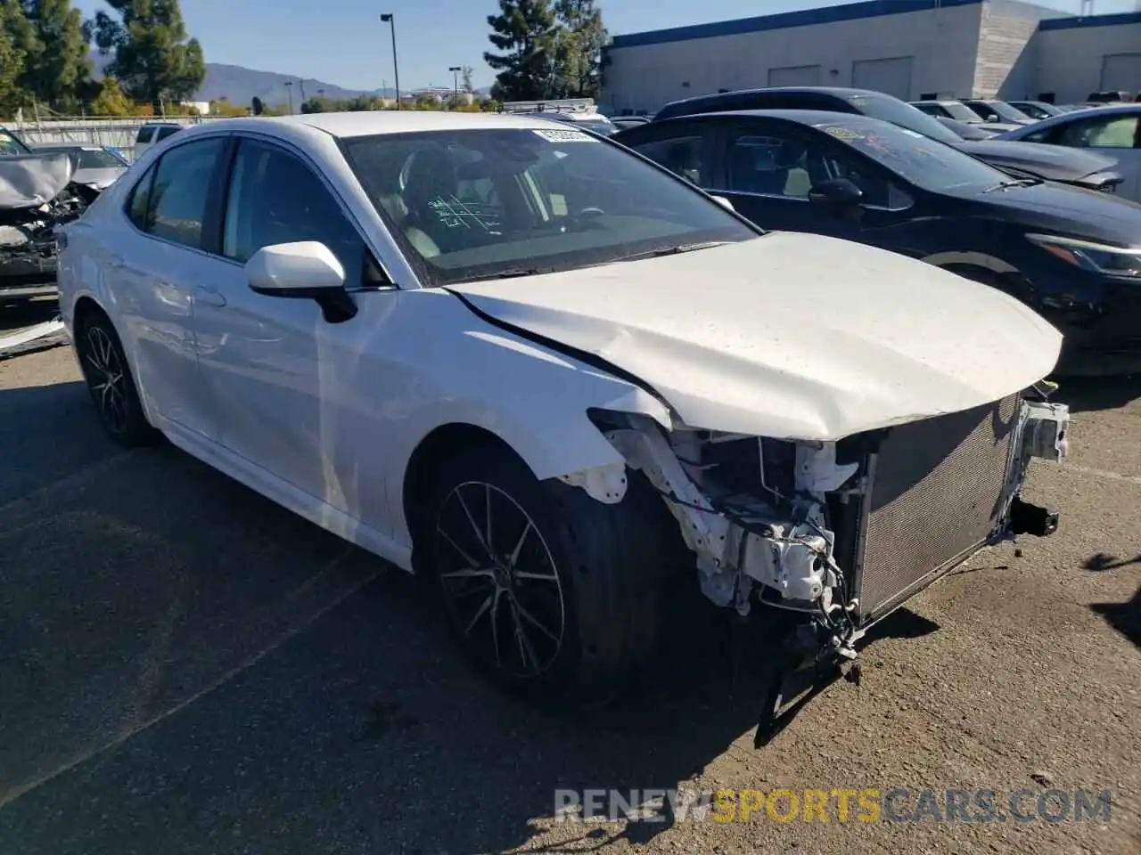 4 Photograph of a damaged car 4T1G11AKXMU419145 TOYOTA CAMRY 2021