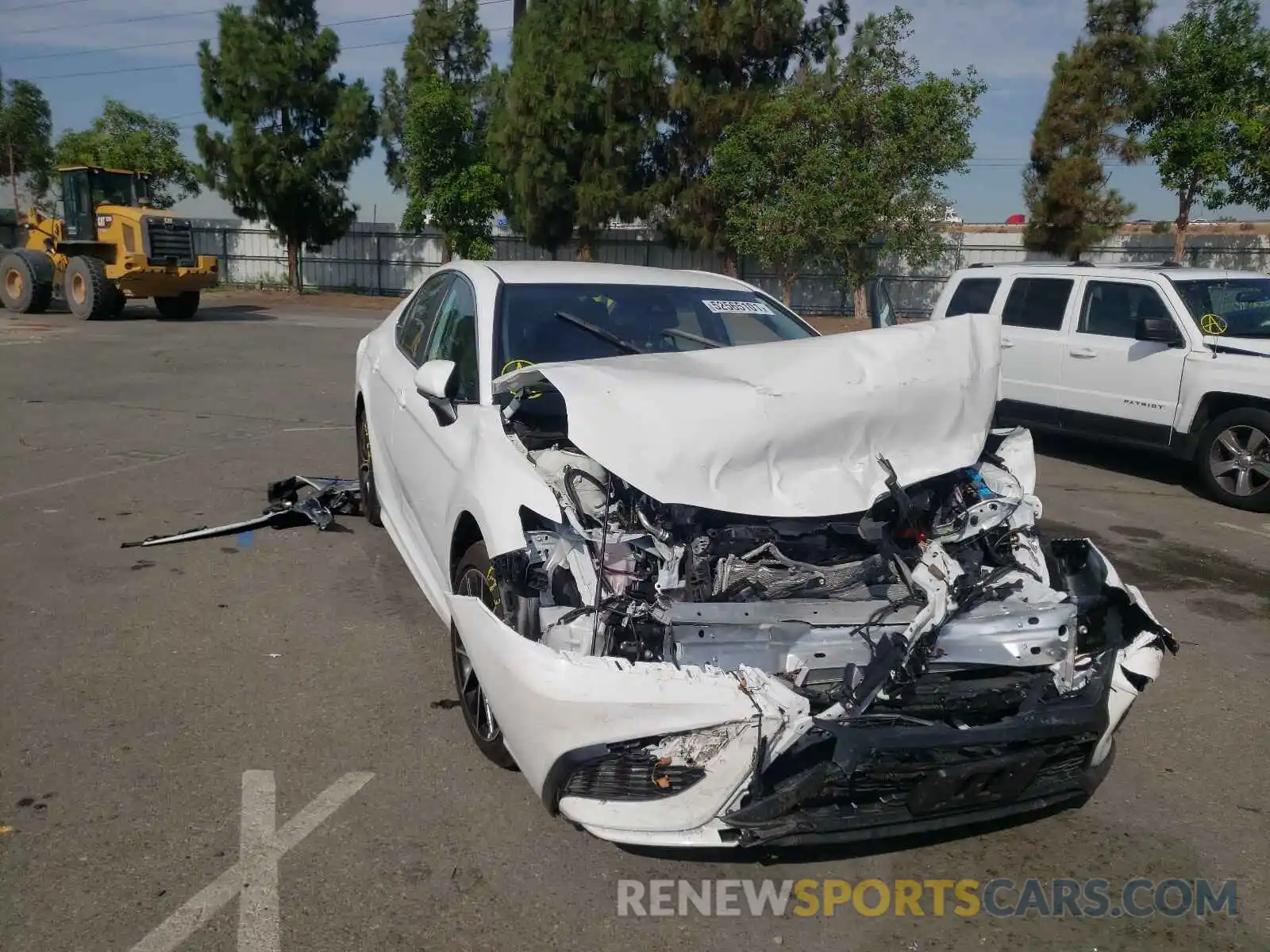 1 Photograph of a damaged car 4T1G11AKXMU419680 TOYOTA CAMRY 2021