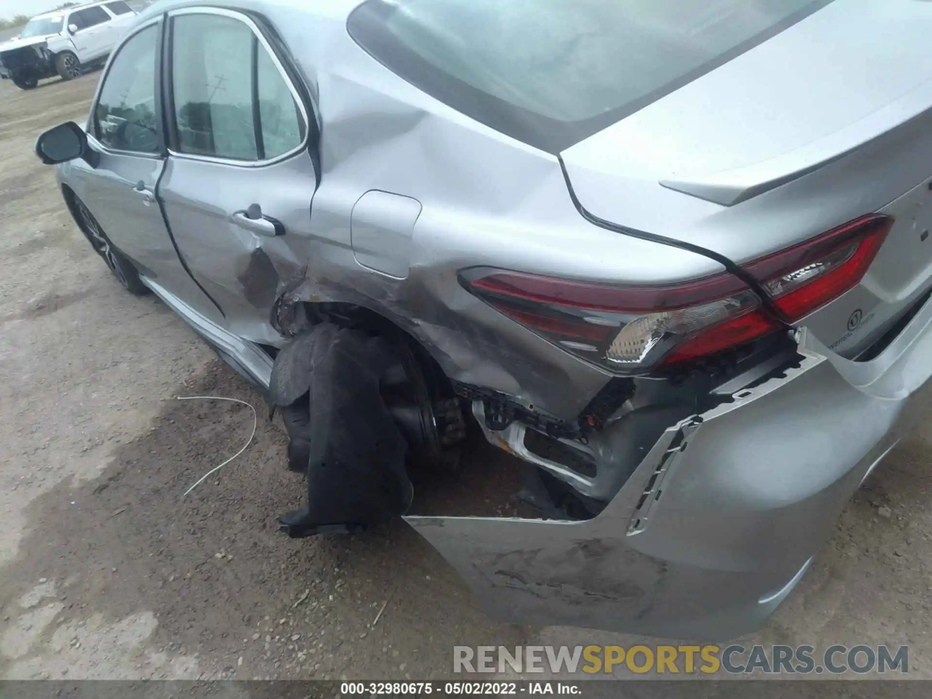 6 Photograph of a damaged car 4T1G11AKXMU419758 TOYOTA CAMRY 2021