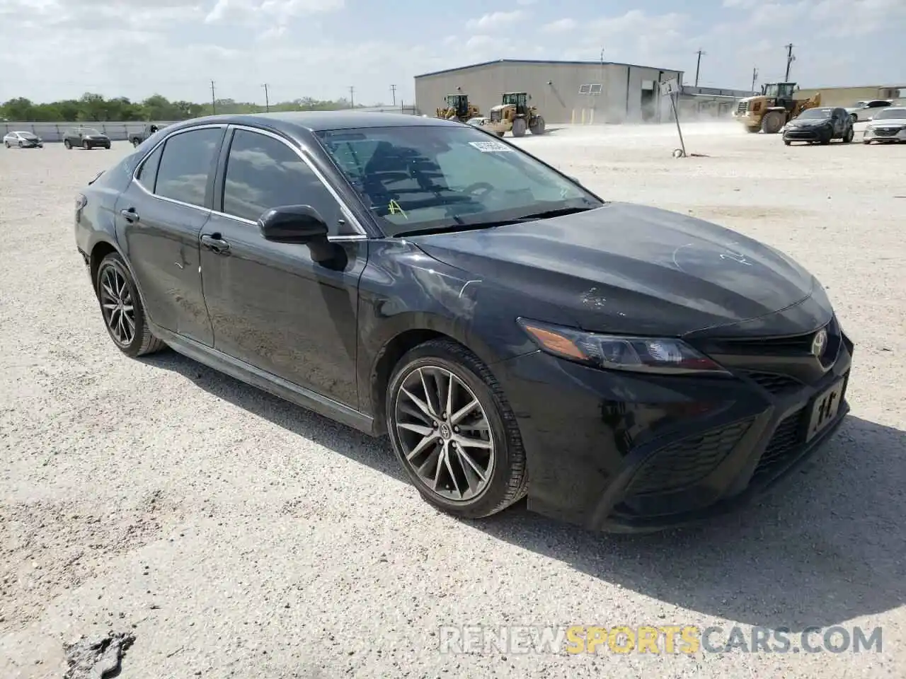 1 Photograph of a damaged car 4T1G11AKXMU420389 TOYOTA CAMRY 2021