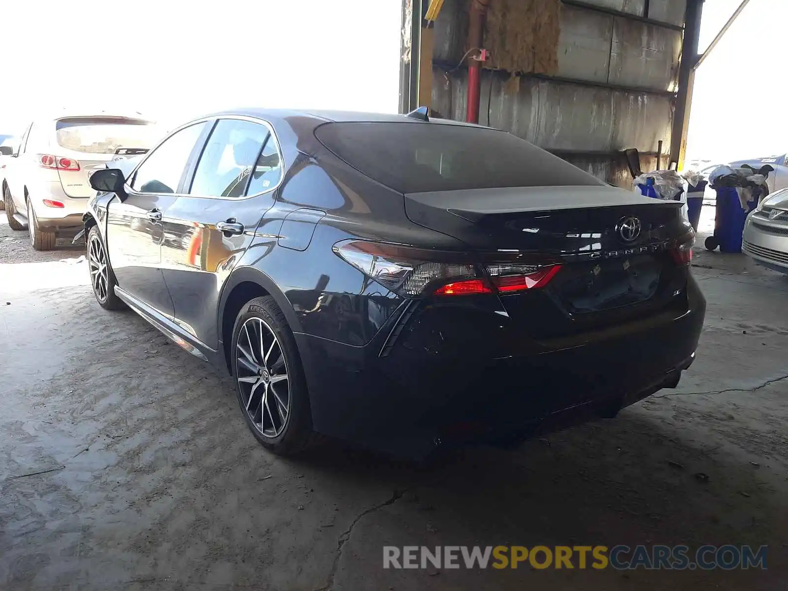 3 Photograph of a damaged car 4T1G11AKXMU423969 TOYOTA CAMRY 2021