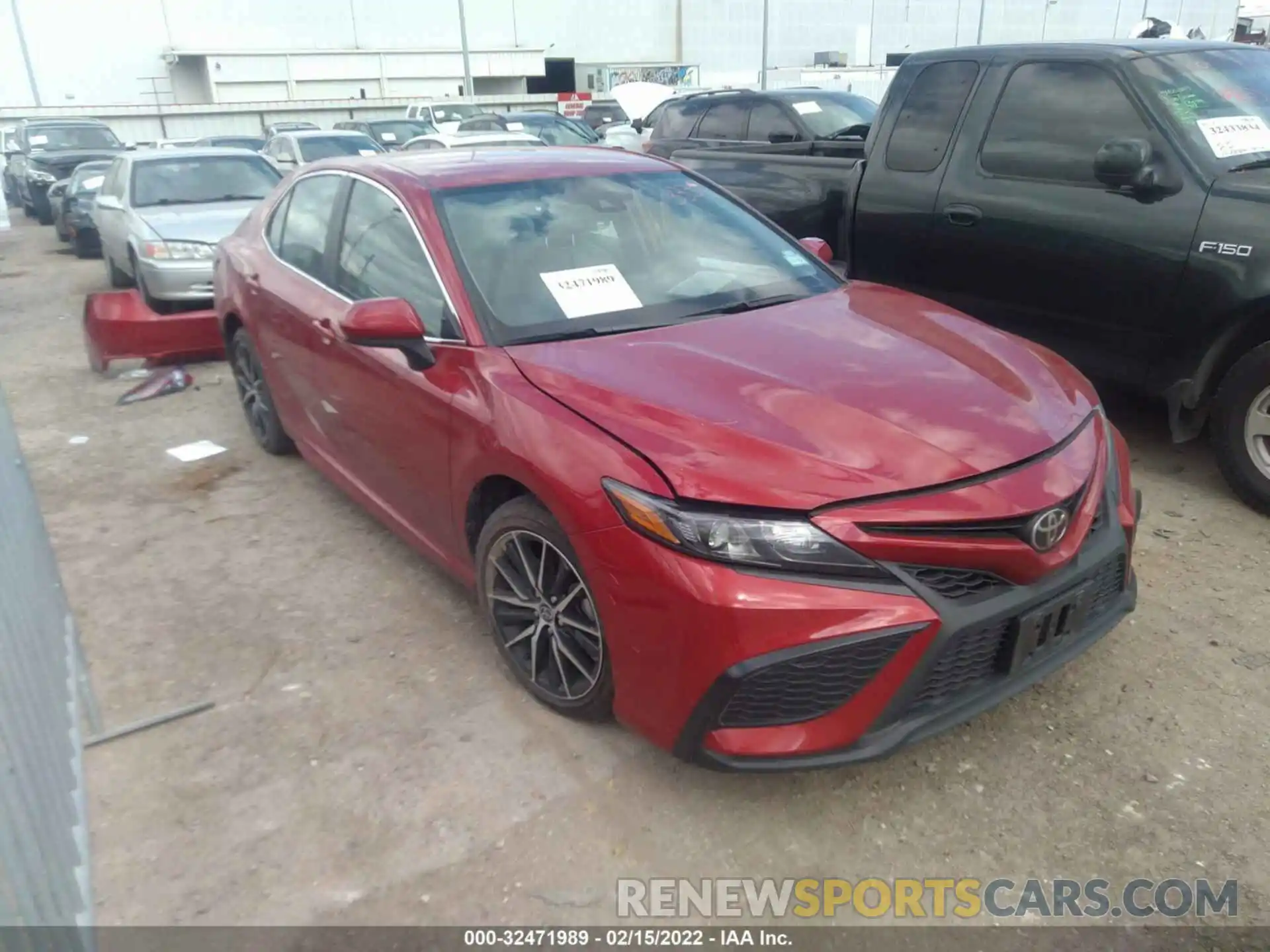 1 Photograph of a damaged car 4T1G11AKXMU425723 TOYOTA CAMRY 2021