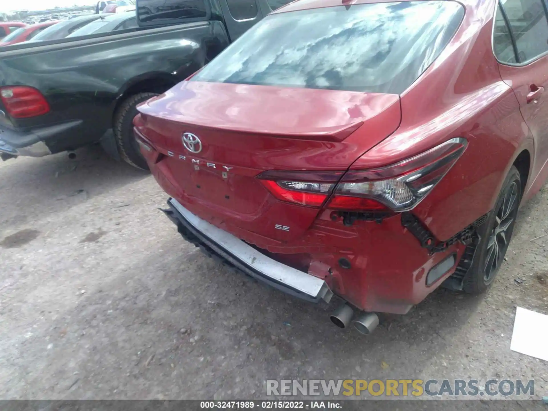 6 Photograph of a damaged car 4T1G11AKXMU425723 TOYOTA CAMRY 2021