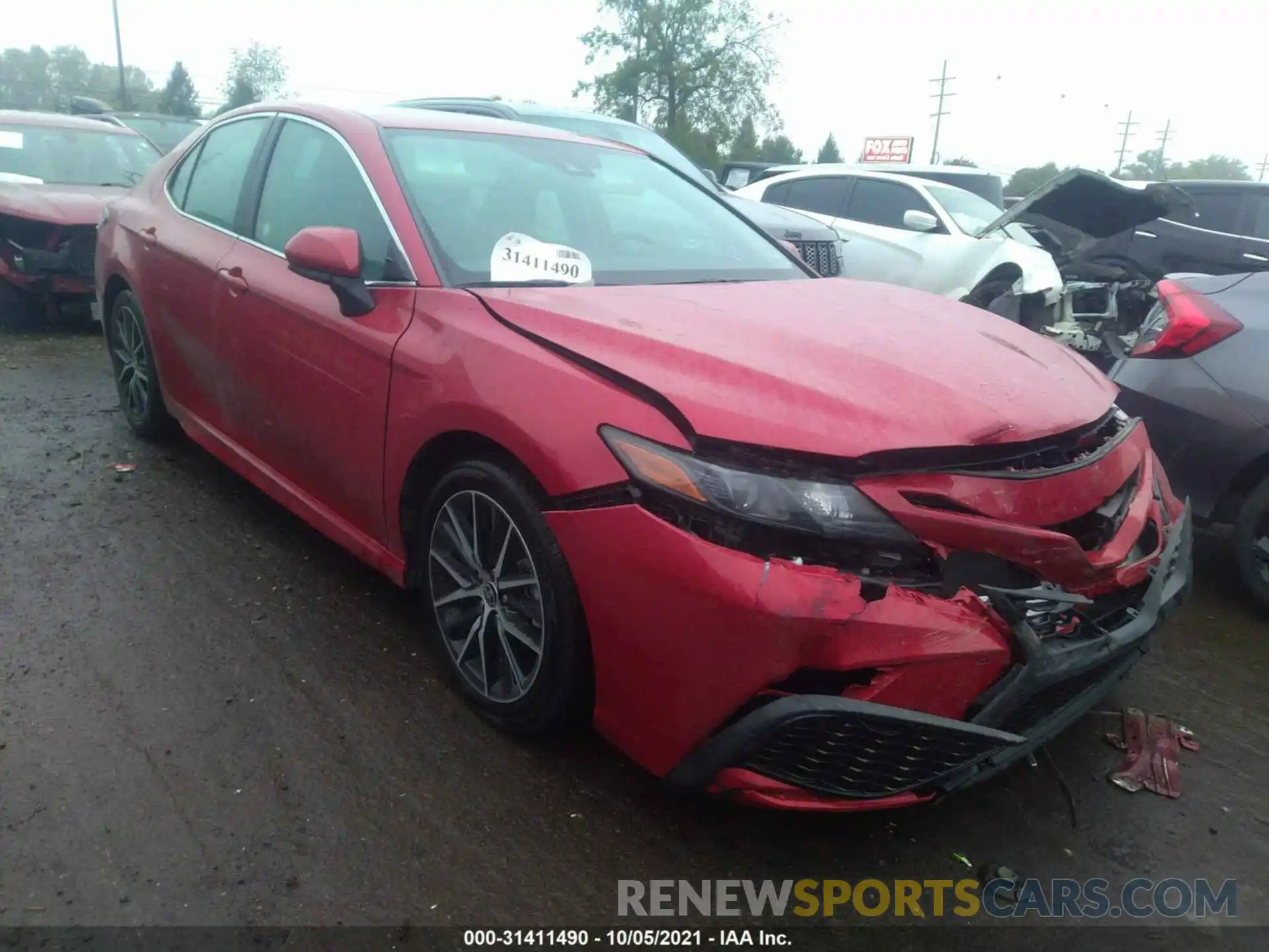 1 Photograph of a damaged car 4T1G11AKXMU428430 TOYOTA CAMRY 2021