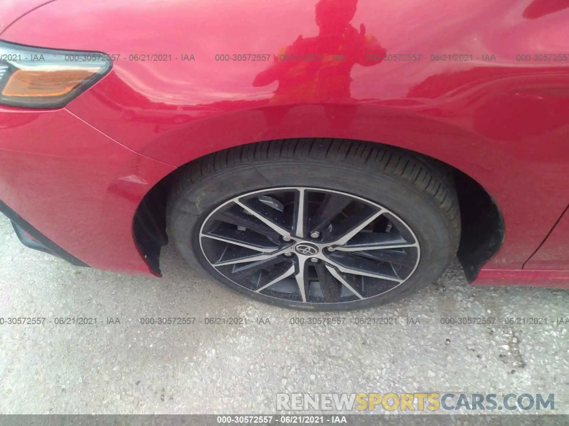 6 Photograph of a damaged car 4T1G11AKXMU428475 TOYOTA CAMRY 2021