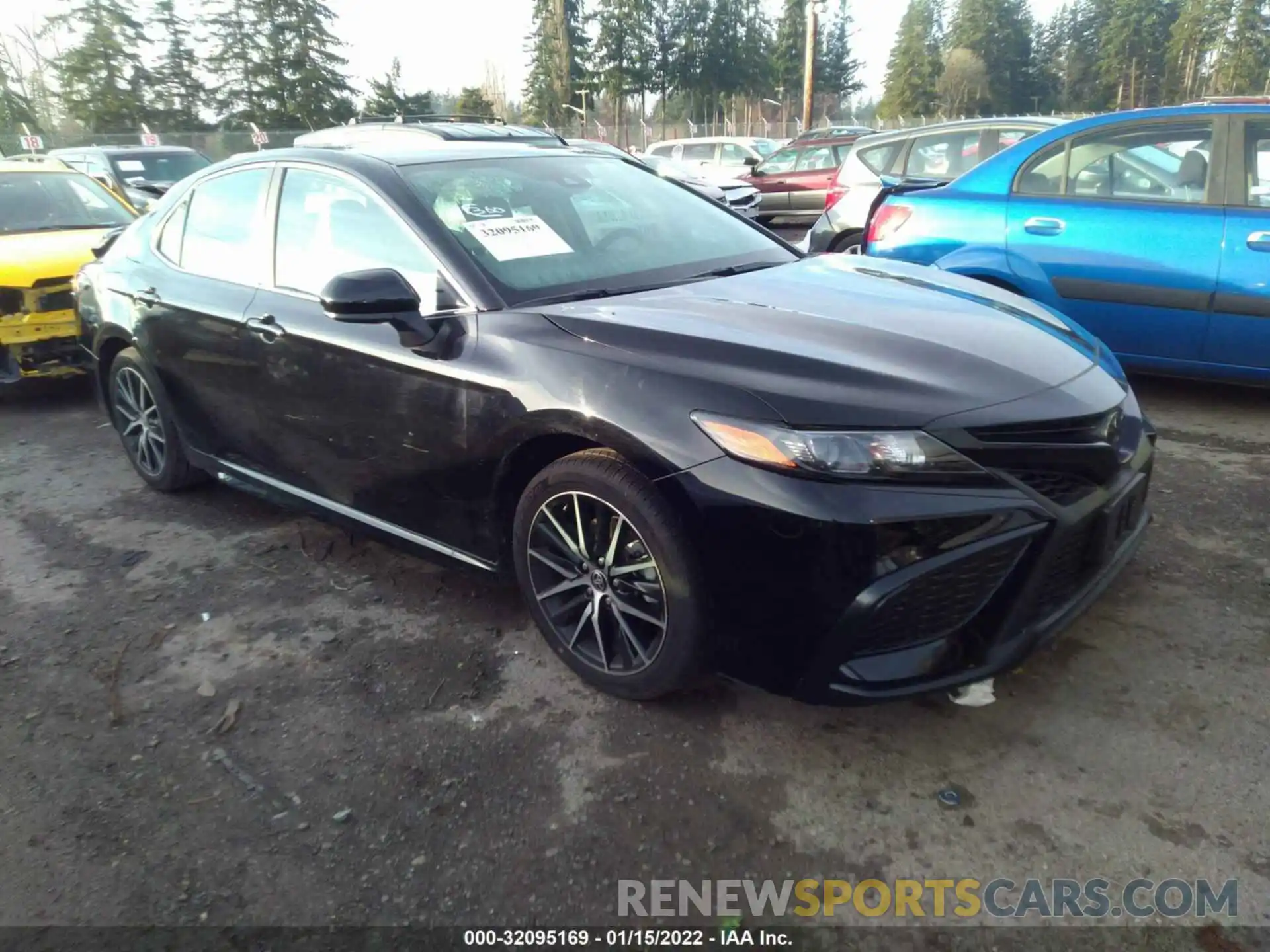 1 Photograph of a damaged car 4T1G11AKXMU429528 TOYOTA CAMRY 2021