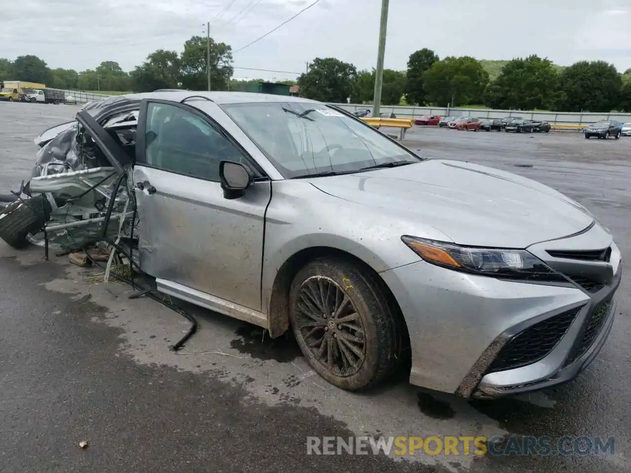 1 Photograph of a damaged car 4T1G11AKXMU430050 TOYOTA CAMRY 2021