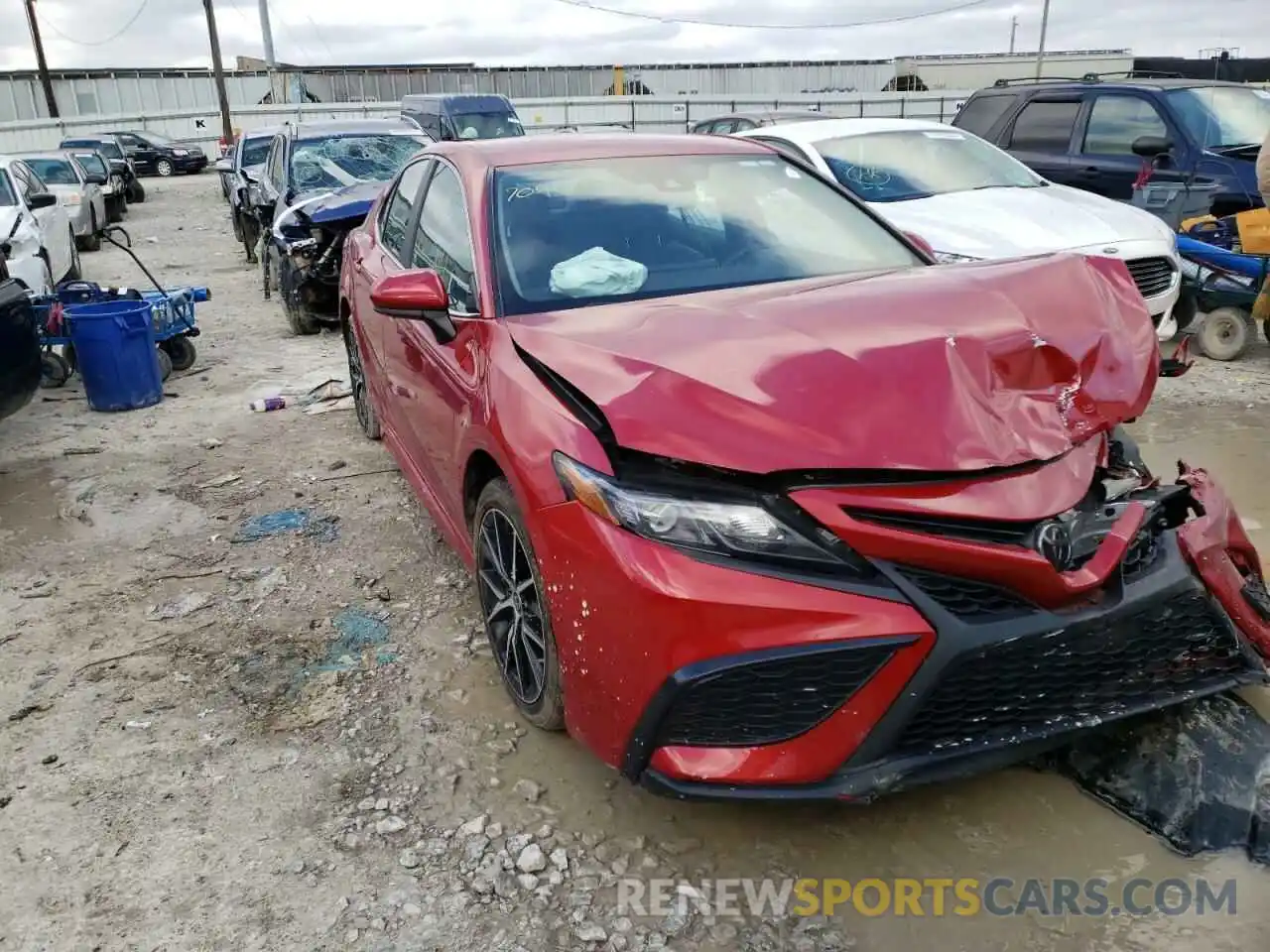 1 Photograph of a damaged car 4T1G11AKXMU430677 TOYOTA CAMRY 2021