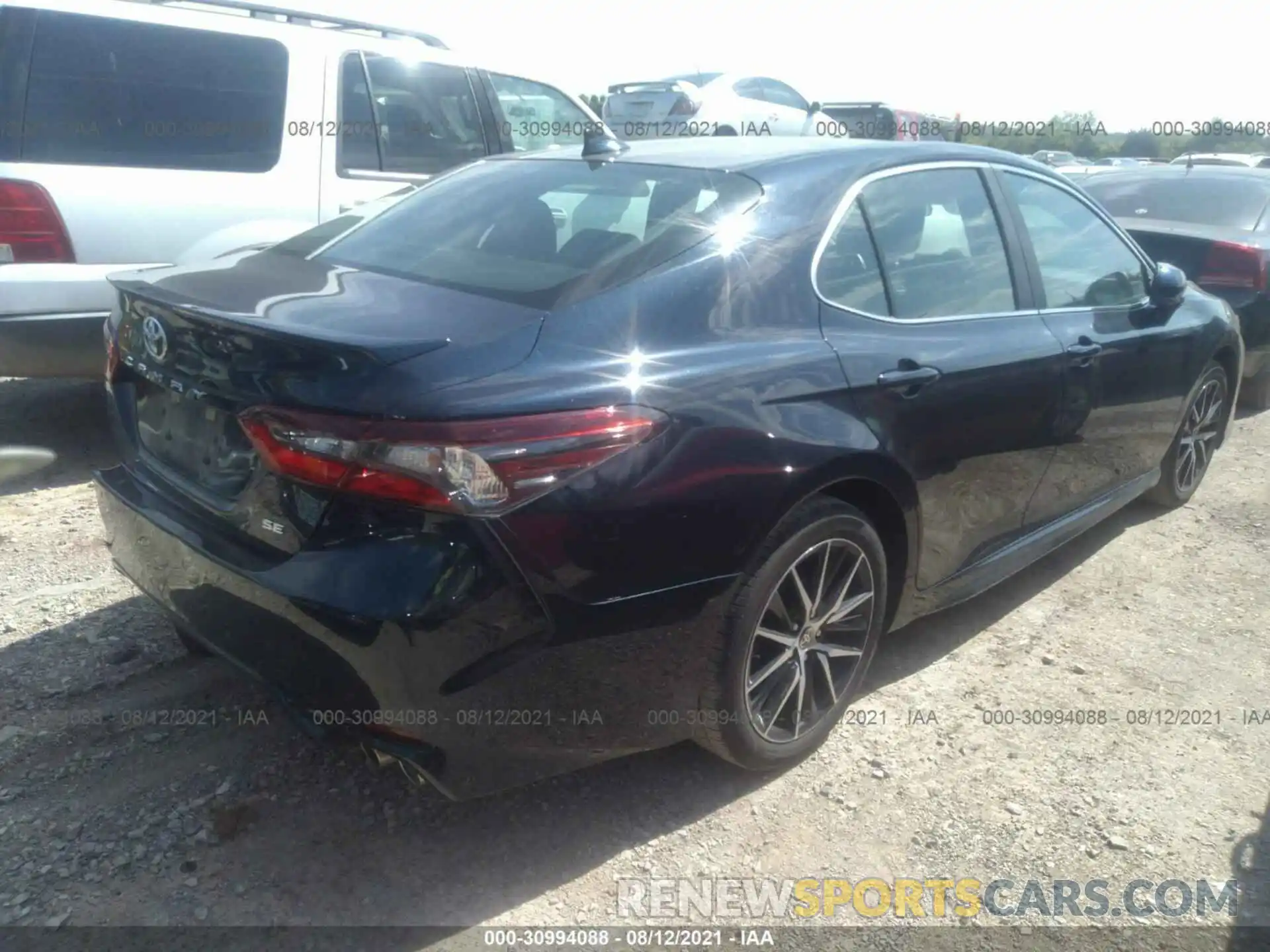 4 Photograph of a damaged car 4T1G11AKXMU432087 TOYOTA CAMRY 2021