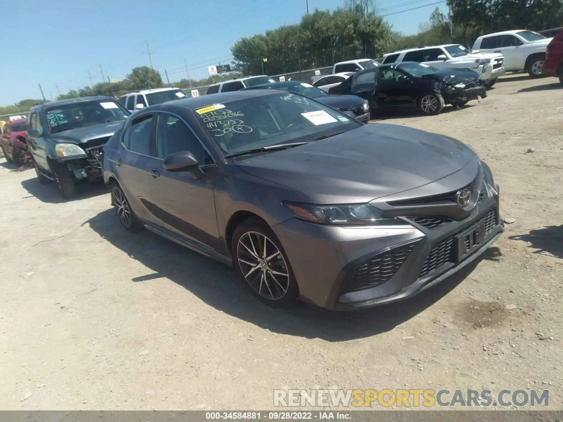 1 Photograph of a damaged car 4T1G11AKXMU443722 TOYOTA CAMRY 2021