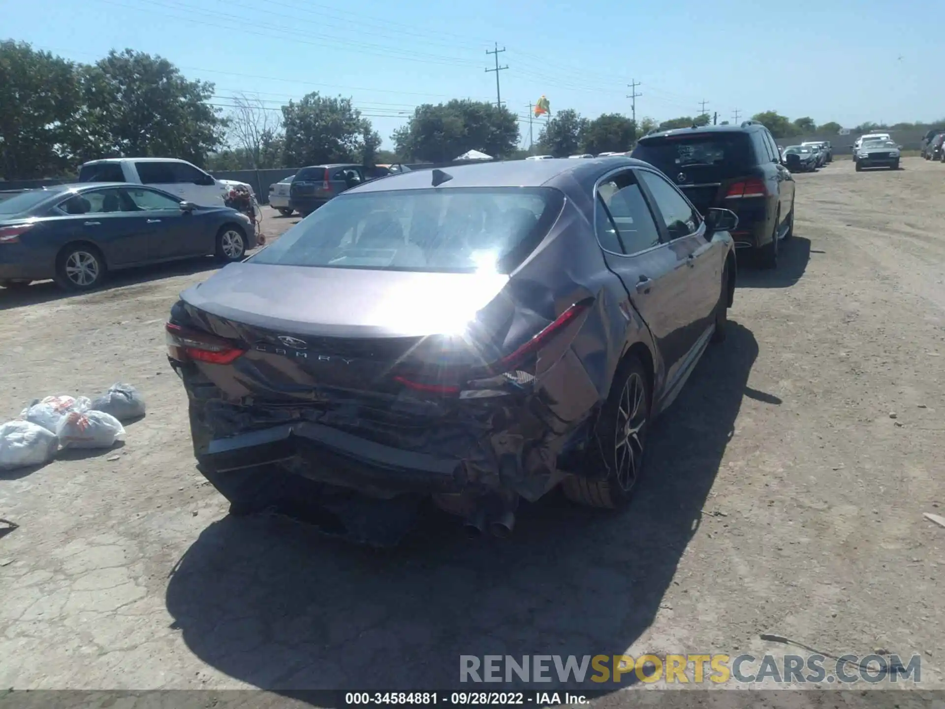 6 Photograph of a damaged car 4T1G11AKXMU443722 TOYOTA CAMRY 2021