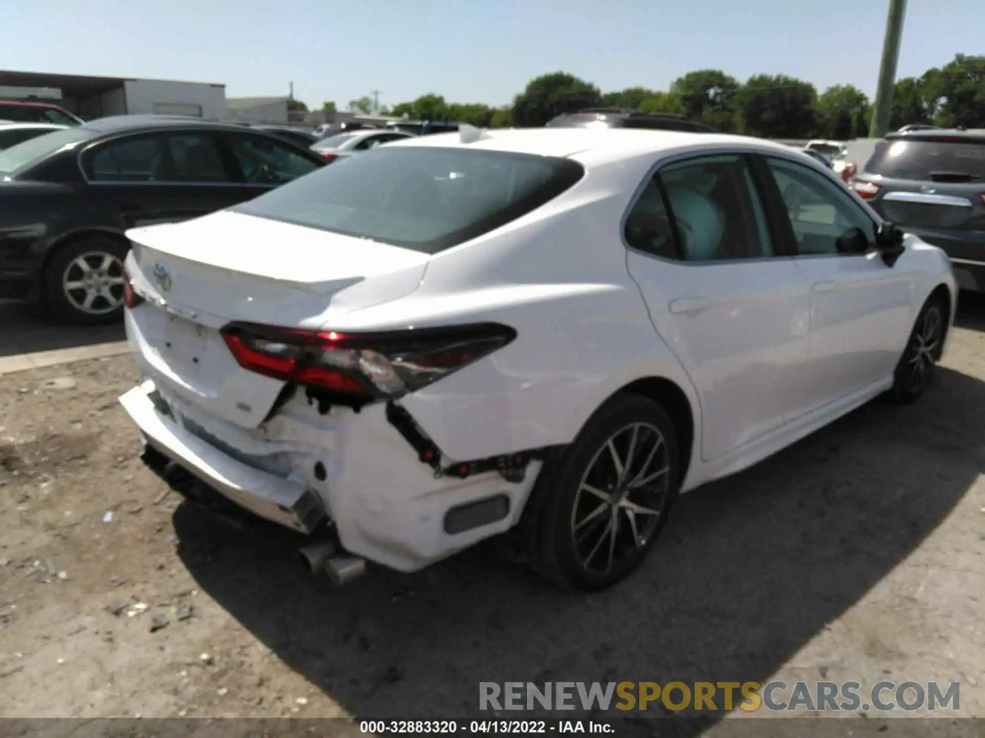 4 Photograph of a damaged car 4T1G11AKXMU454283 TOYOTA CAMRY 2021