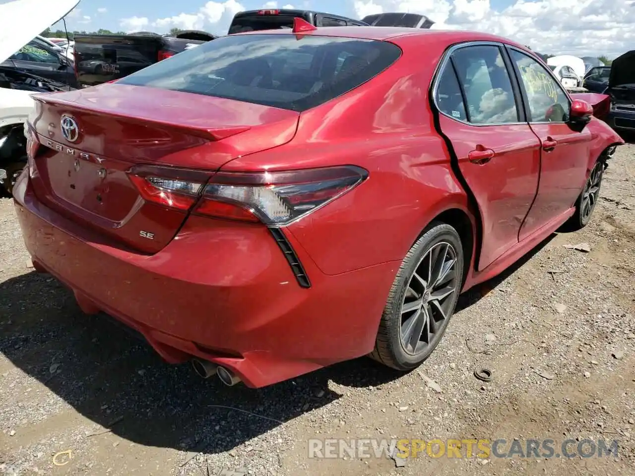 4 Photograph of a damaged car 4T1G11AKXMU458351 TOYOTA CAMRY 2021