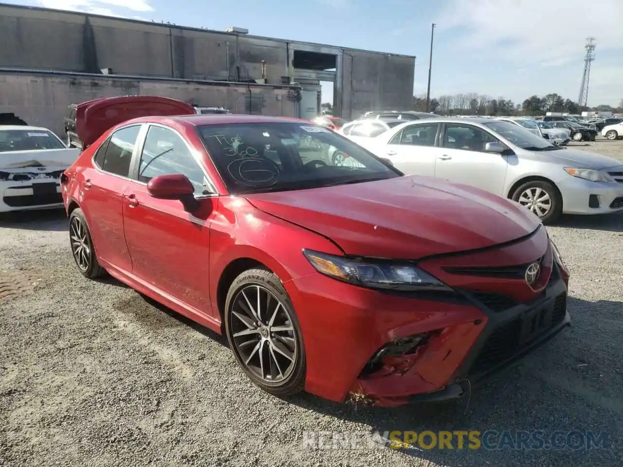 1 Photograph of a damaged car 4T1G11AKXMU462528 TOYOTA CAMRY 2021