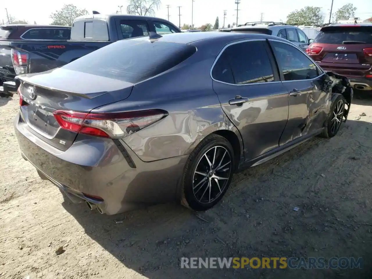 4 Photograph of a damaged car 4T1G11AKXMU463209 TOYOTA CAMRY 2021