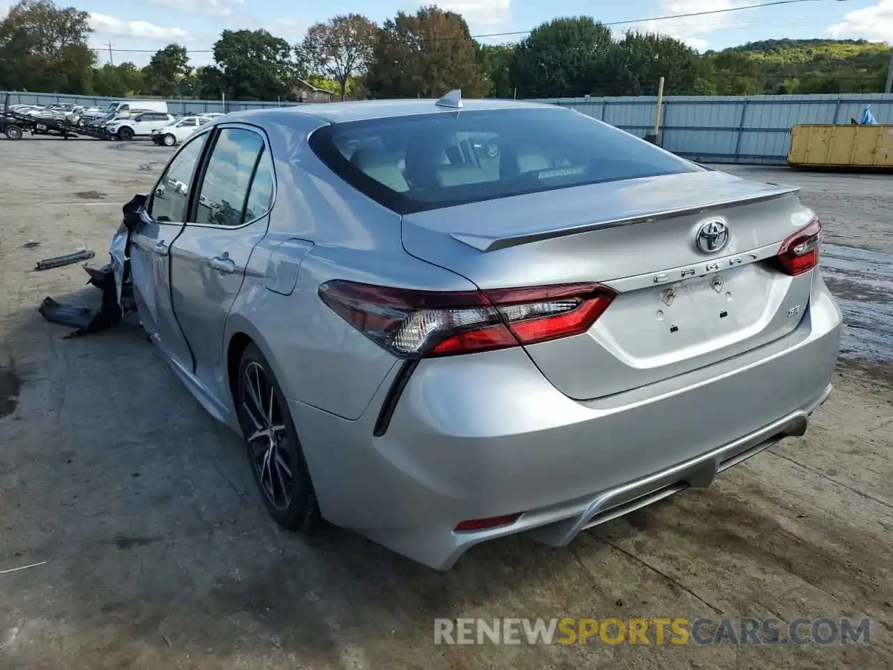 3 Photograph of a damaged car 4T1G11AKXMU464585 TOYOTA CAMRY 2021